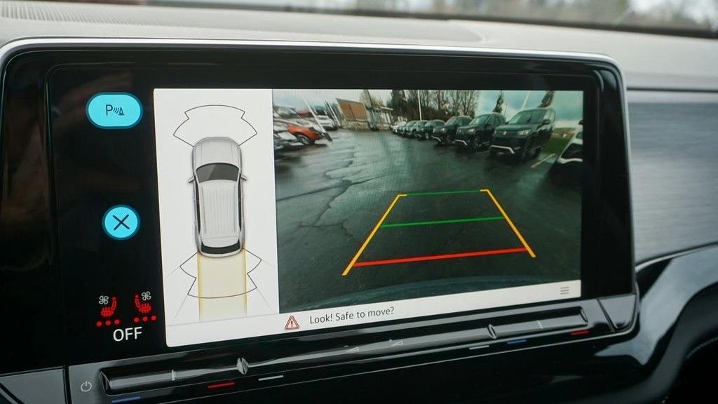 new 2026 Volkswagen Atlas Cross Sport car, priced at $49,344