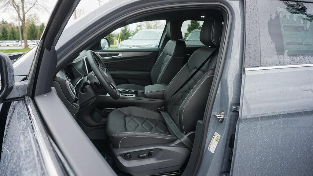 new 2026 Volkswagen Atlas Cross Sport car, priced at $49,344