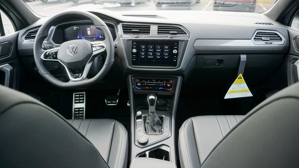 new 2024 Volkswagen Tiguan car, priced at $37,284