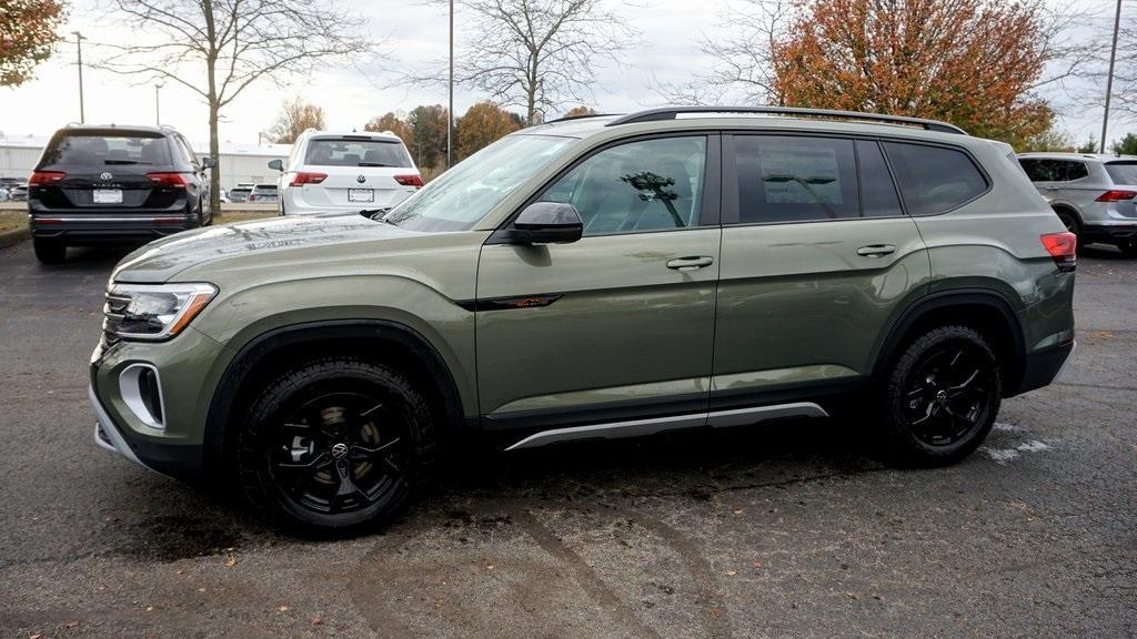 new 2025 Volkswagen Atlas car, priced at $48,406