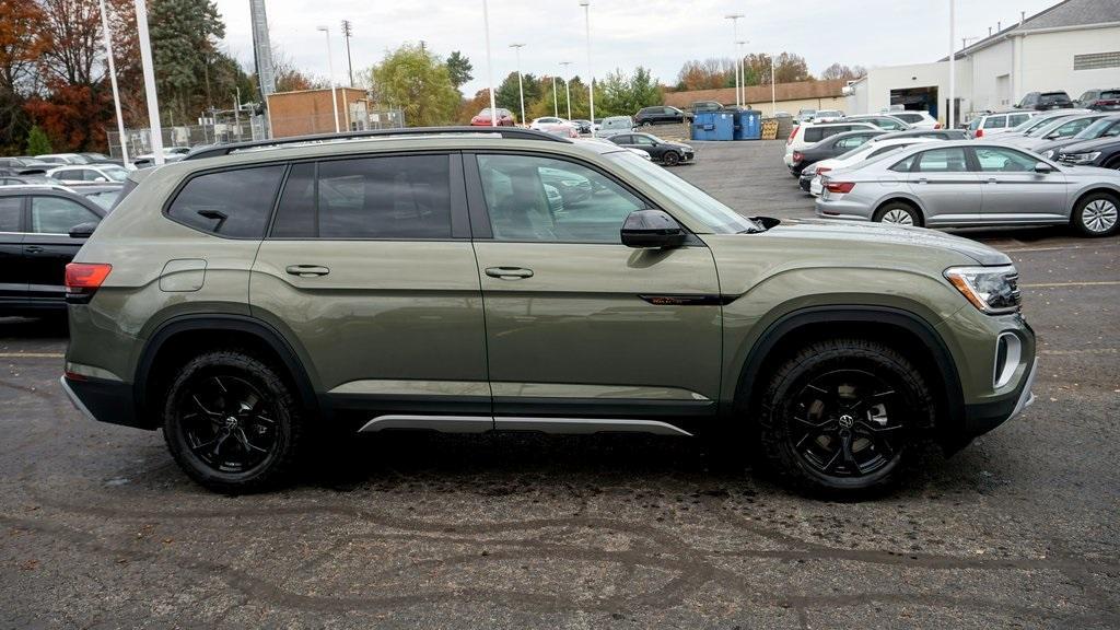 new 2025 Volkswagen Atlas car, priced at $48,406