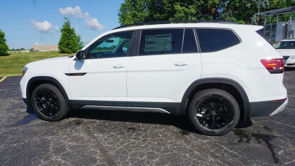 new 2025 Volkswagen Atlas car, priced at $50,641