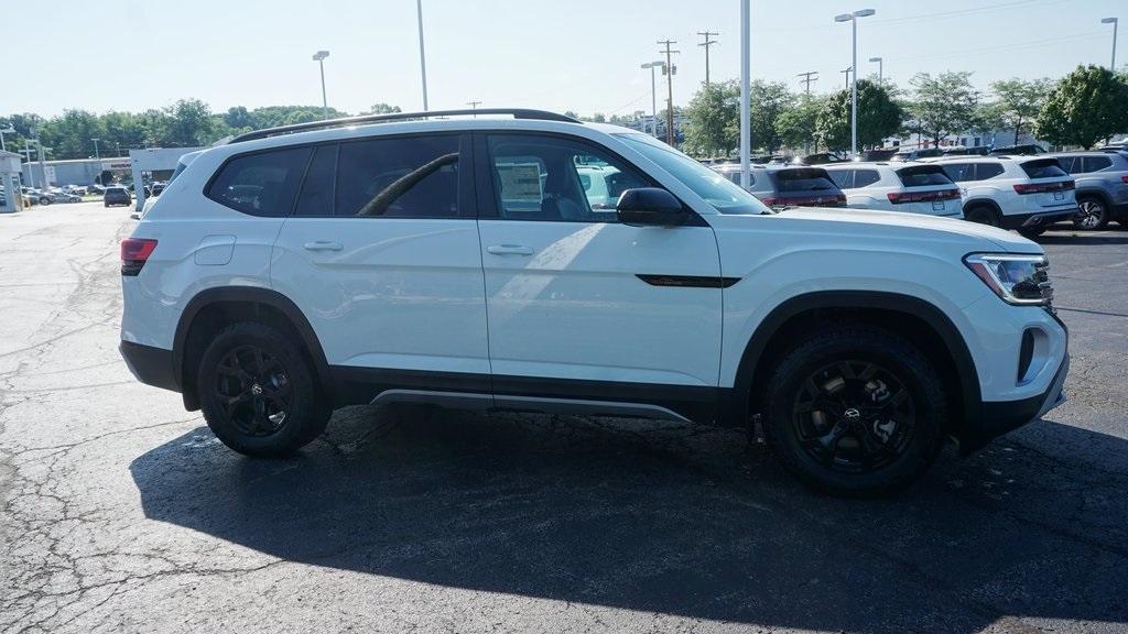 new 2025 Volkswagen Atlas car, priced at $50,641