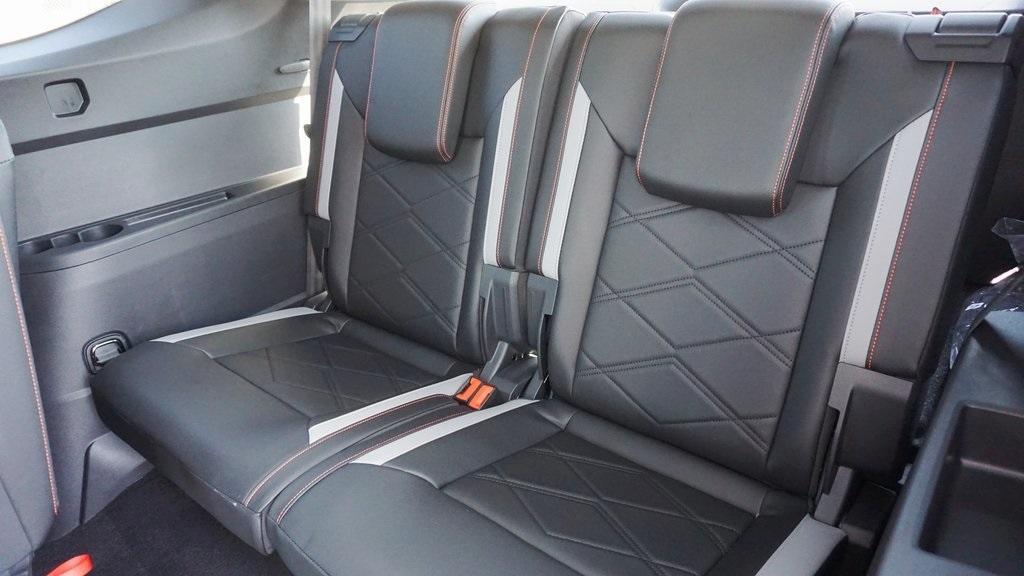 new 2025 Volkswagen Atlas car, priced at $50,641