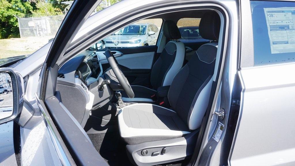 new 2025 Volkswagen Taos car, priced at $32,362