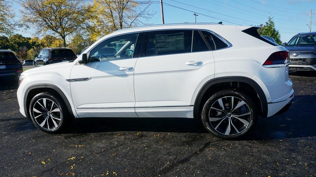 new 2026 Volkswagen Atlas Cross Sport car, priced at $57,884