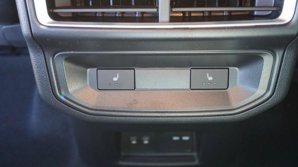 new 2026 Volkswagen Atlas Cross Sport car, priced at $57,884