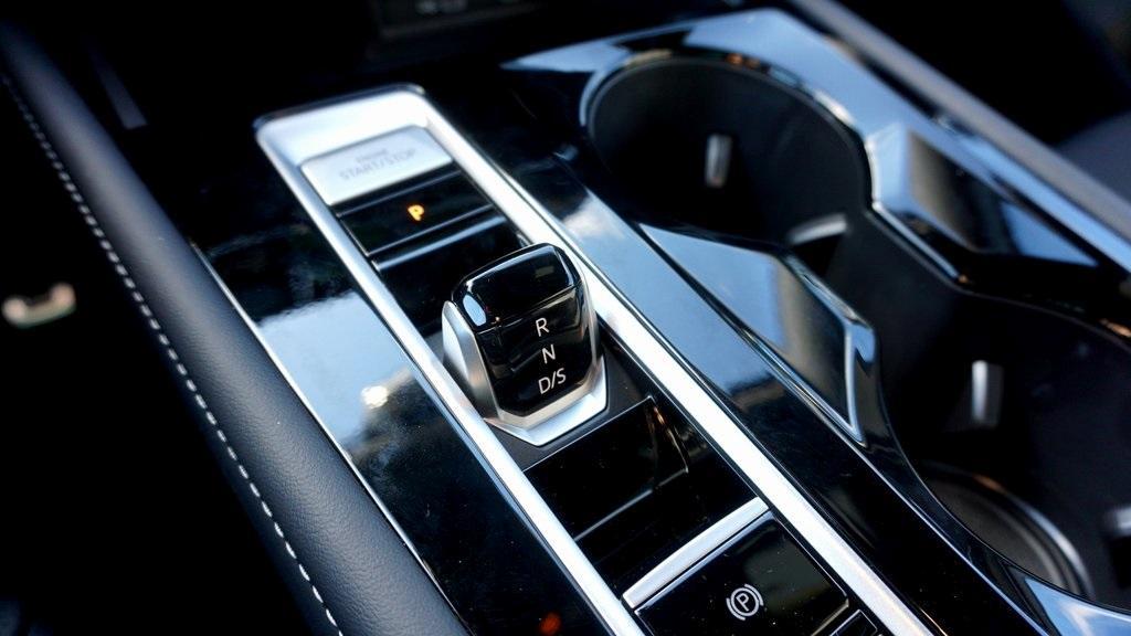 new 2026 Volkswagen Atlas Cross Sport car, priced at $57,884