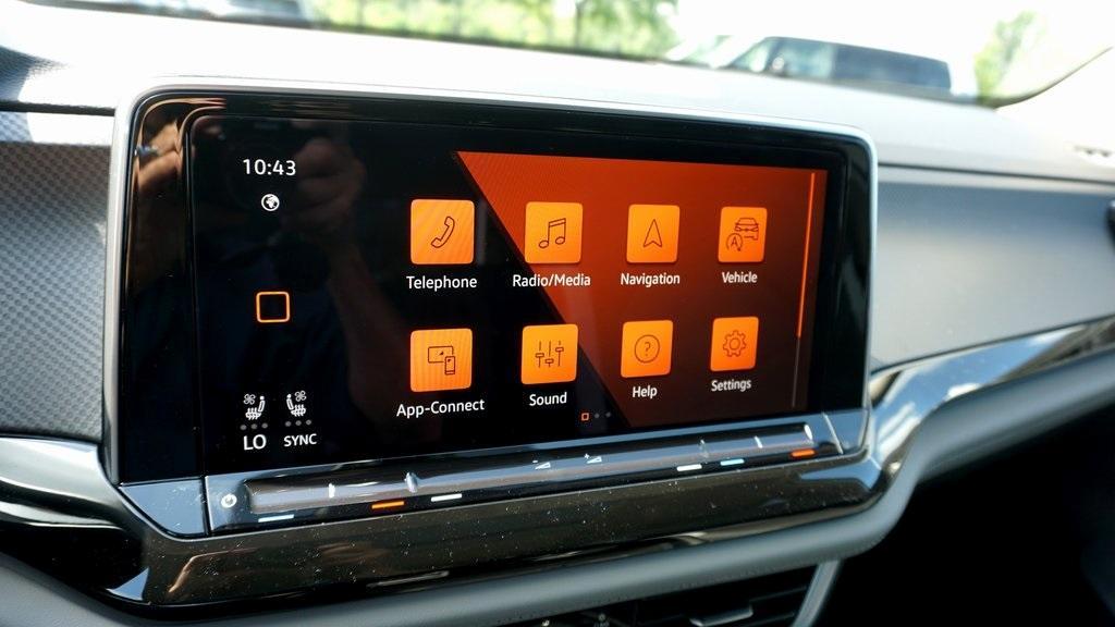 new 2025 Volkswagen Atlas car, priced at $50,641