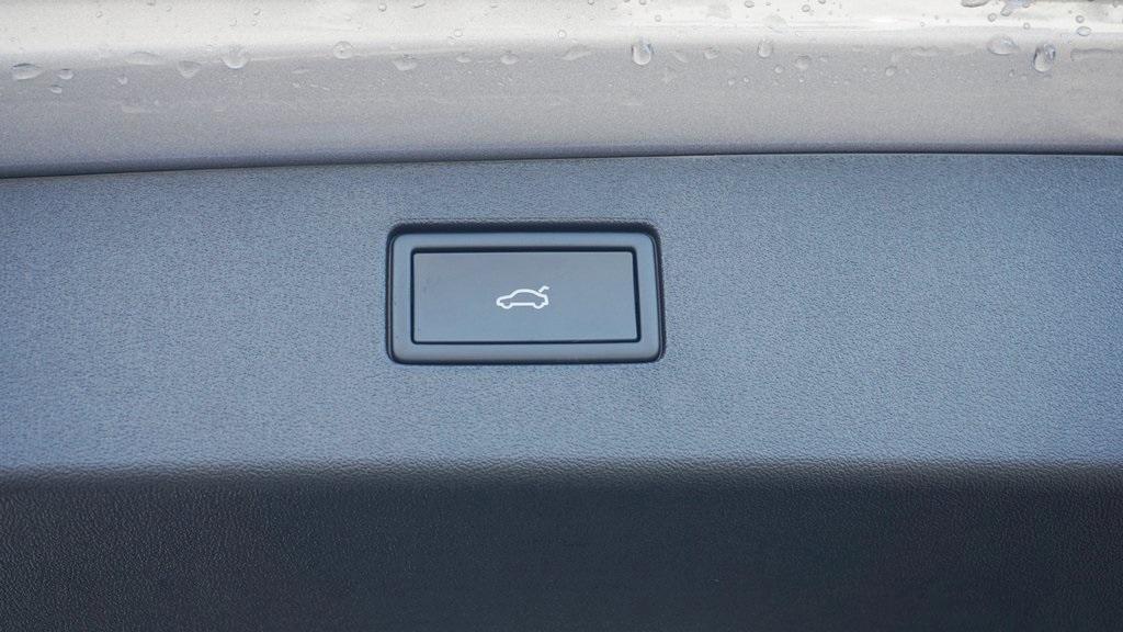 new 2026 Volkswagen Tiguan car, priced at $38,897