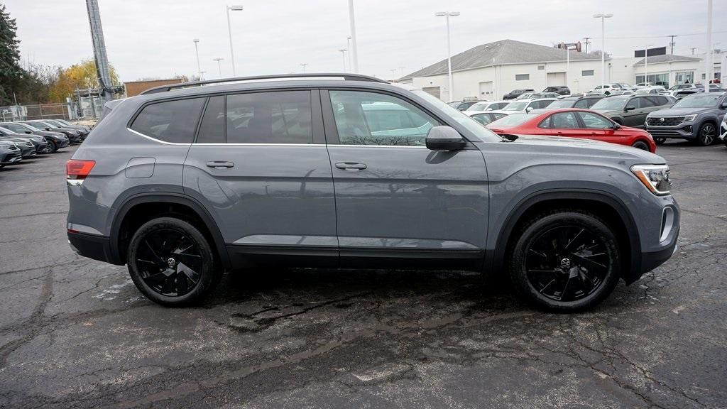 new 2025 Volkswagen Atlas car, priced at $46,964