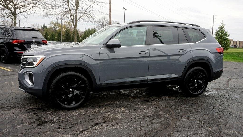 new 2025 Volkswagen Atlas car, priced at $46,964