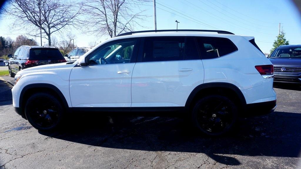 new 2025 Volkswagen Atlas car, priced at $45,932