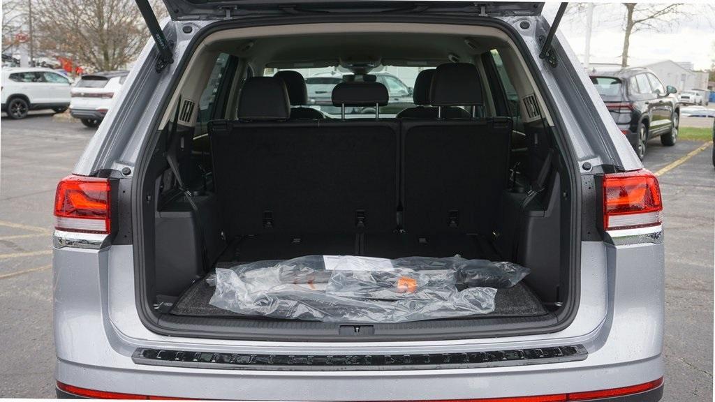 new 2026 Volkswagen Atlas car, priced at $44,029