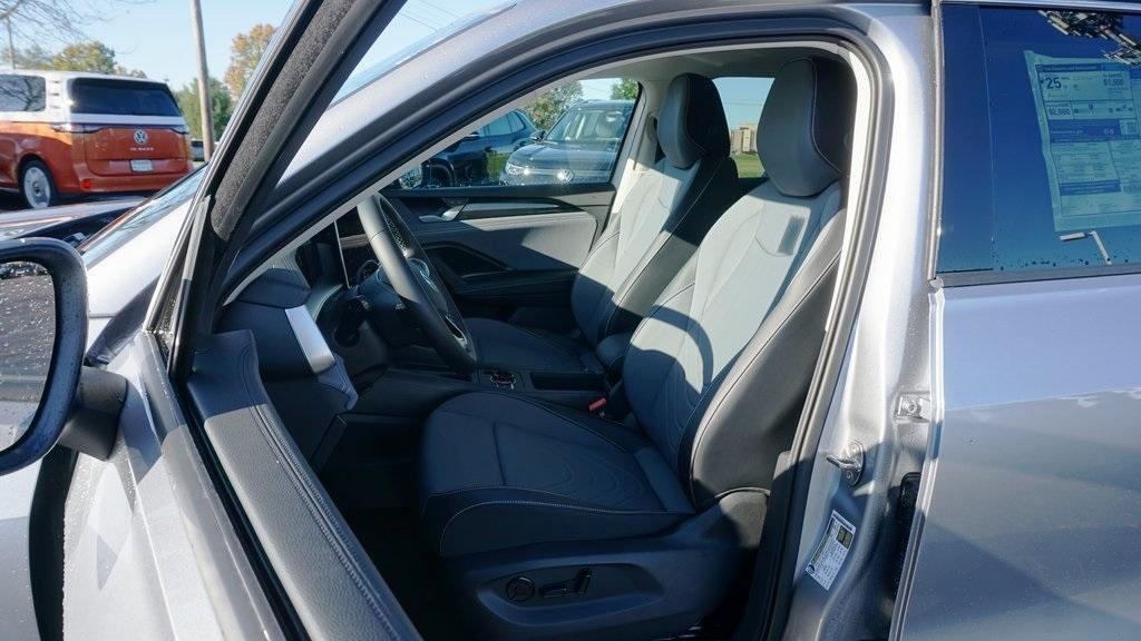 new 2026 Volkswagen Tiguan car, priced at $39,072