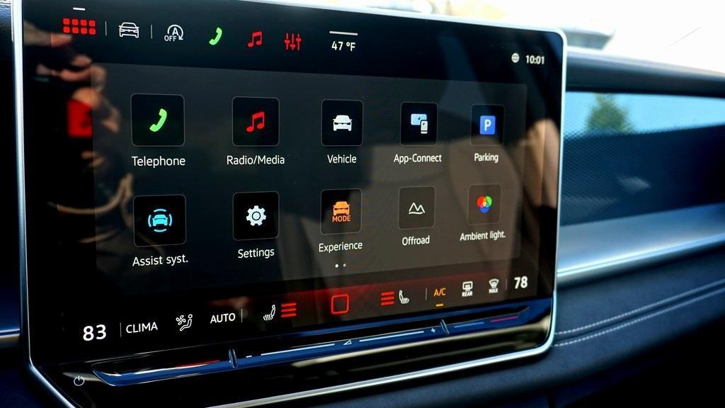 new 2026 Volkswagen Tiguan car, priced at $39,072