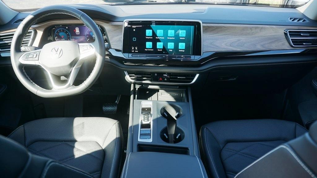 new 2026 Volkswagen Atlas car, priced at $43,329