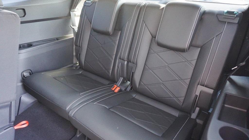 new 2026 Volkswagen Atlas car, priced at $43,329