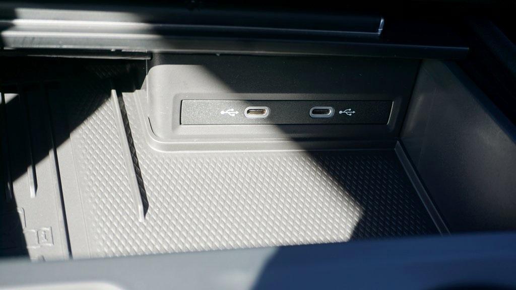 new 2026 Volkswagen Atlas car, priced at $43,329