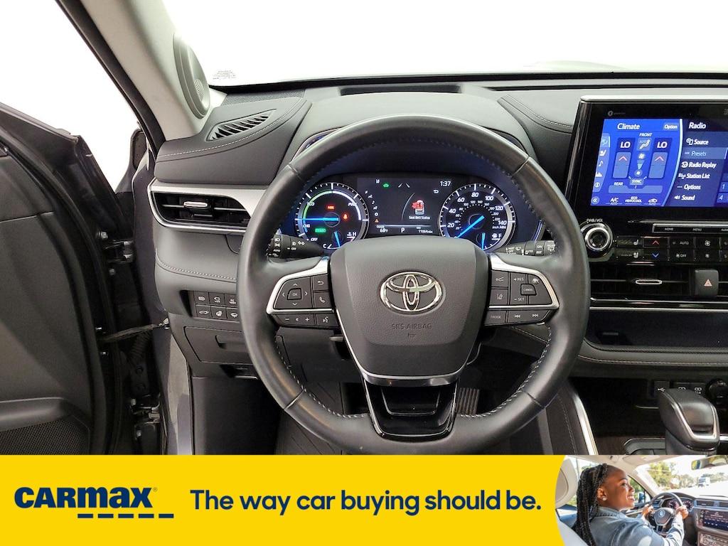 used 2021 Toyota Highlander Hybrid car, priced at $48,998