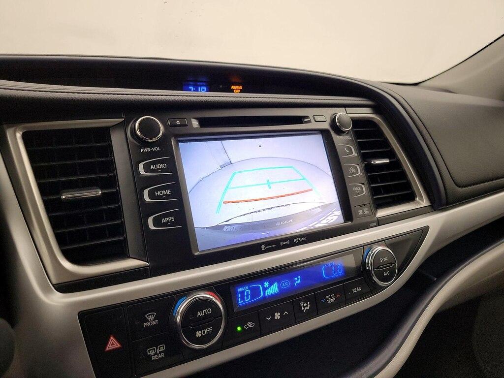 used 2019 Toyota Highlander car, priced at $31,998