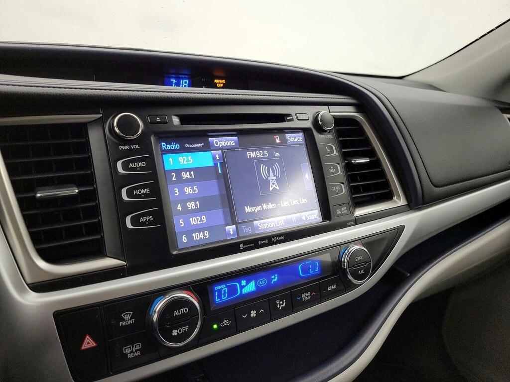 used 2019 Toyota Highlander car, priced at $31,998