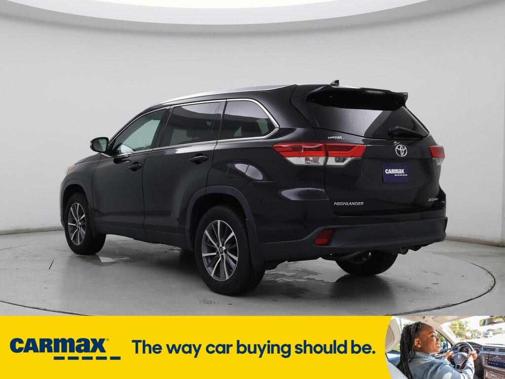 used 2019 Toyota Highlander car, priced at $31,998