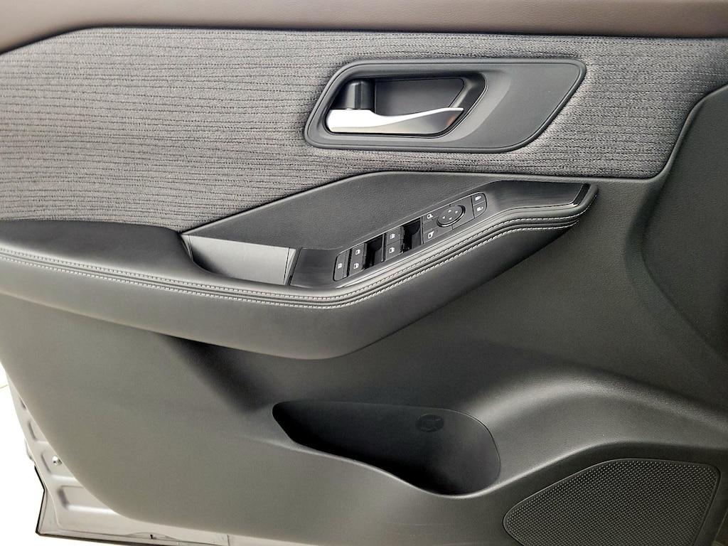 used 2021 Nissan Rogue car, priced at $22,998