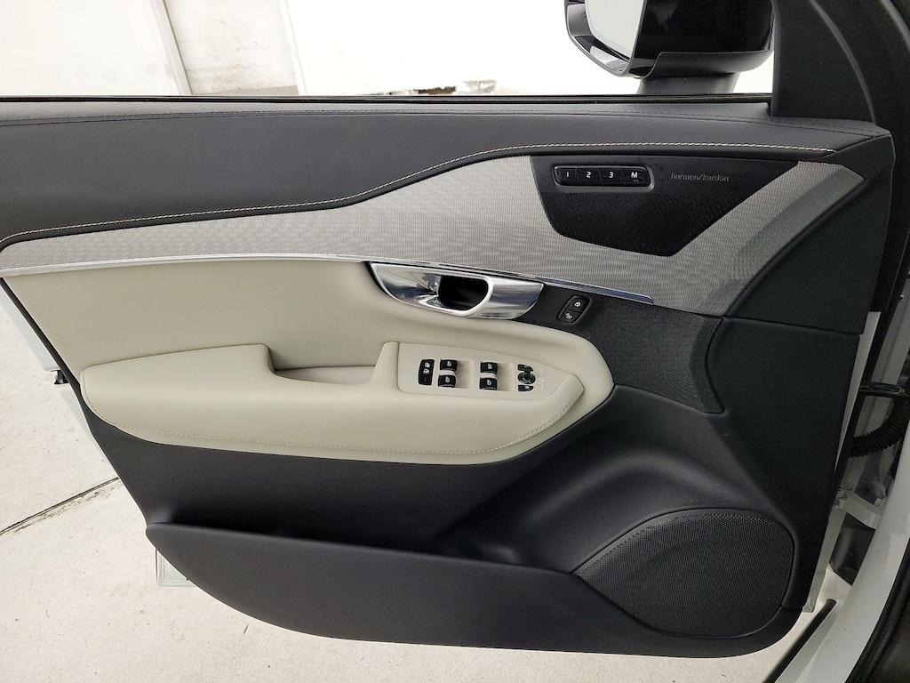 used 2021 Volvo XC90 car, priced at $36,998