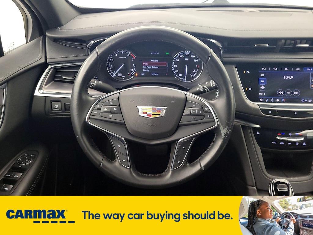 used 2021 Cadillac XT5 car, priced at $25,998