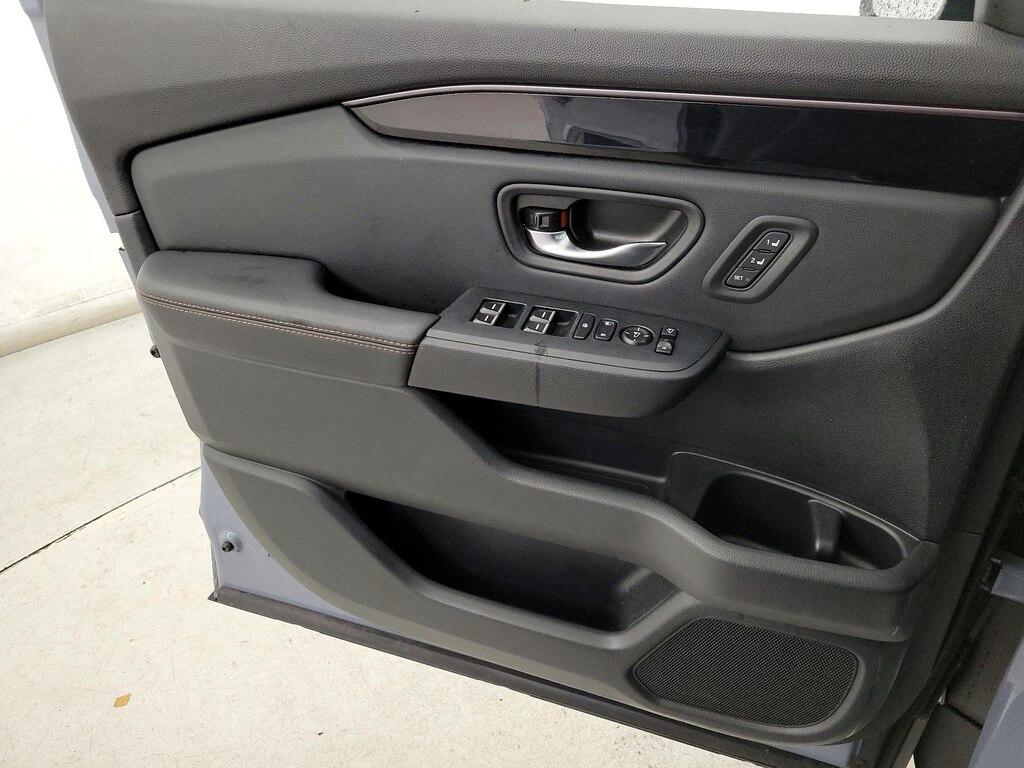 used 2024 Honda Pilot car, priced at $46,998