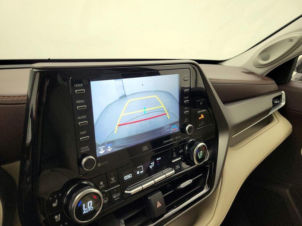 used 2021 Toyota Highlander car, priced at $39,998