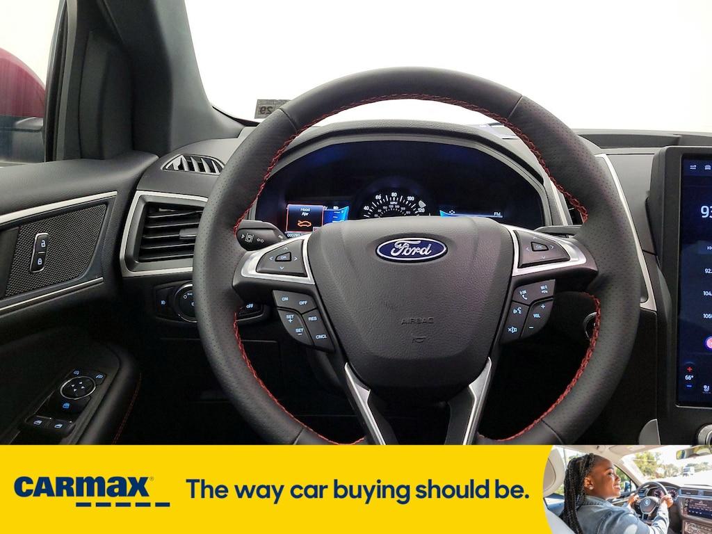 used 2024 Ford Edge car, priced at $34,998