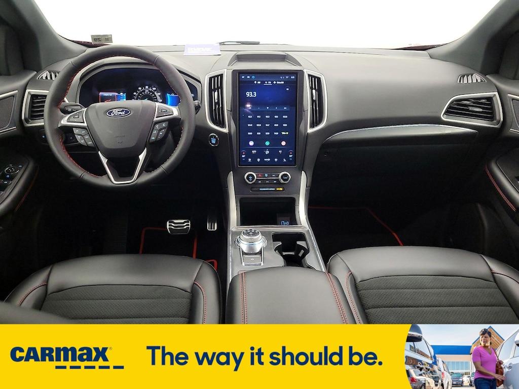used 2024 Ford Edge car, priced at $34,998