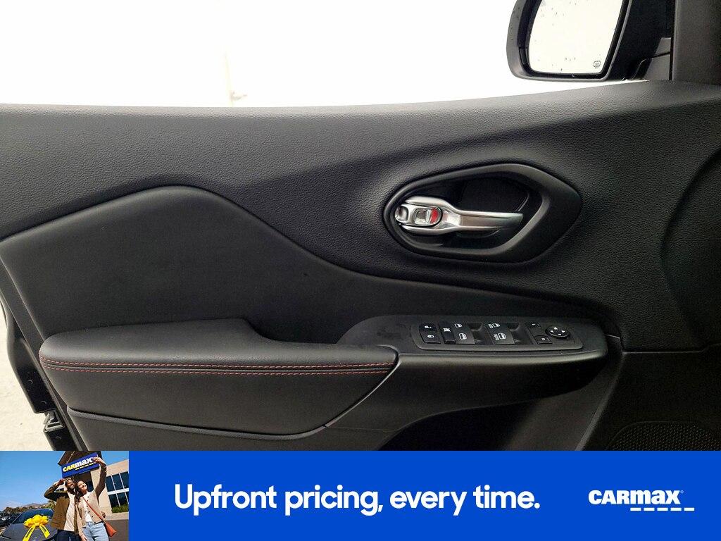 used 2022 Jeep Cherokee car, priced at $26,998