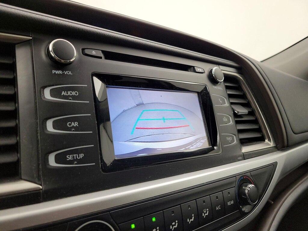 used 2019 Toyota Highlander car, priced at $22,998