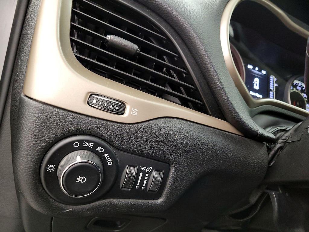 used 2016 Jeep Cherokee car, priced at $12,998