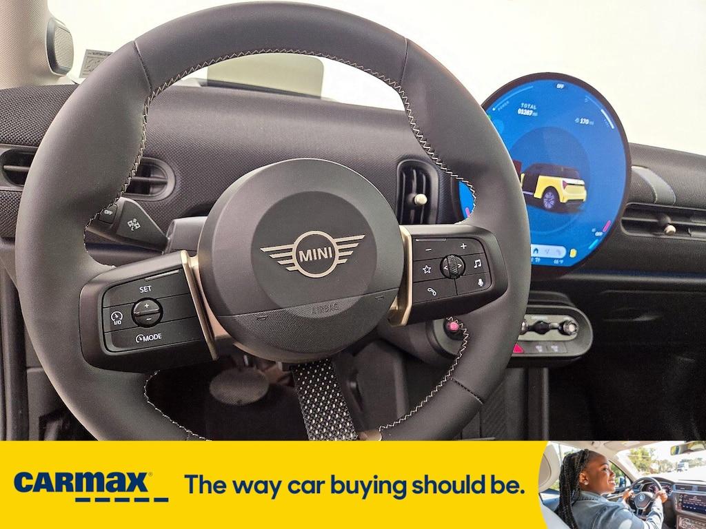 used 2025 MINI Hardtop car, priced at $33,998