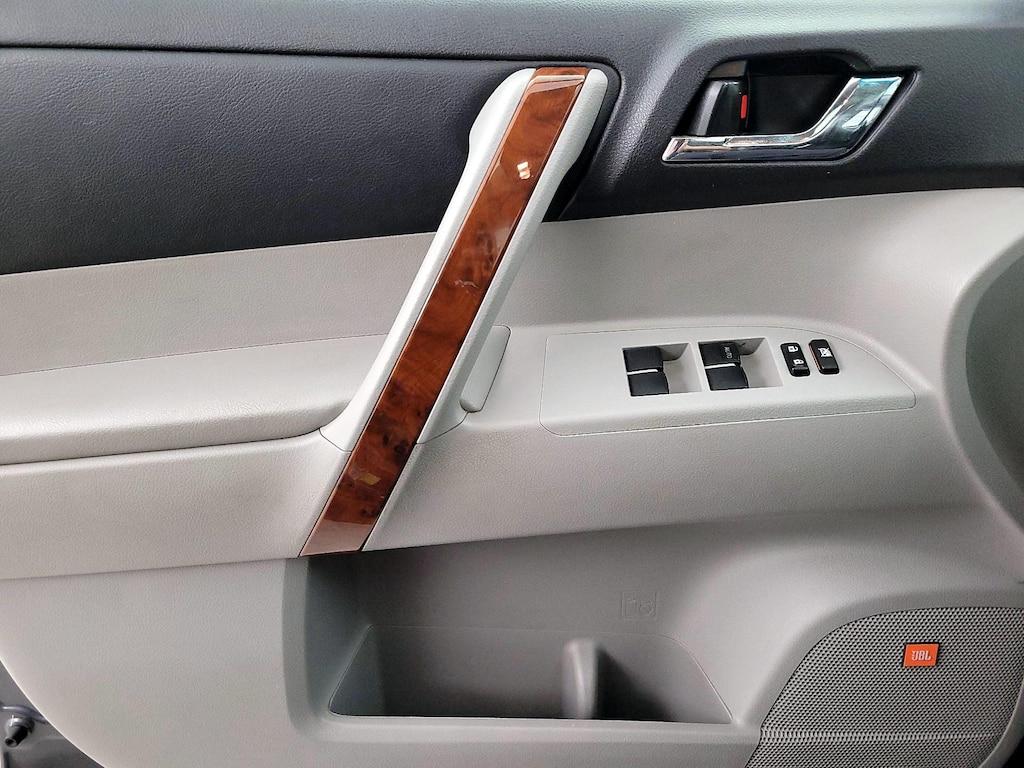 used 2013 Toyota Highlander car, priced at $18,998