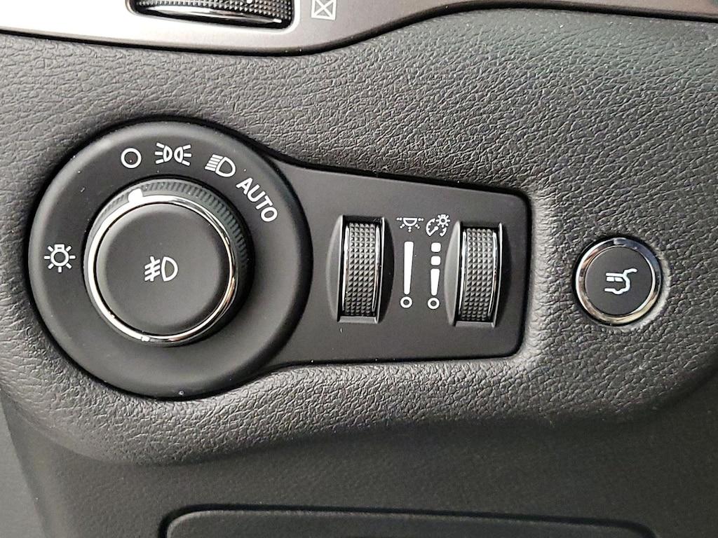 used 2019 Jeep Cherokee car, priced at $16,998