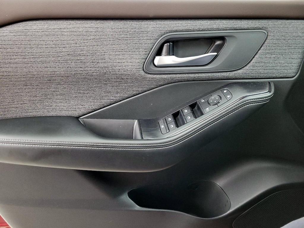 used 2021 Nissan Rogue car, priced at $22,998