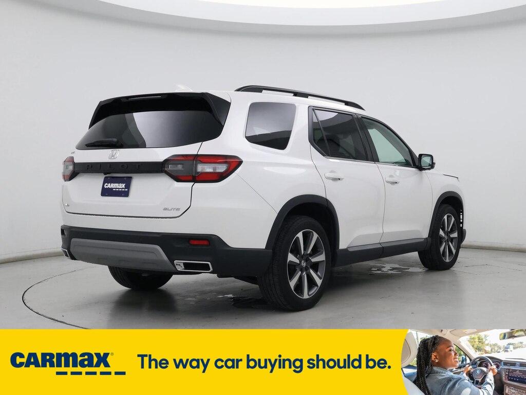 used 2023 Honda Pilot car, priced at $45,998
