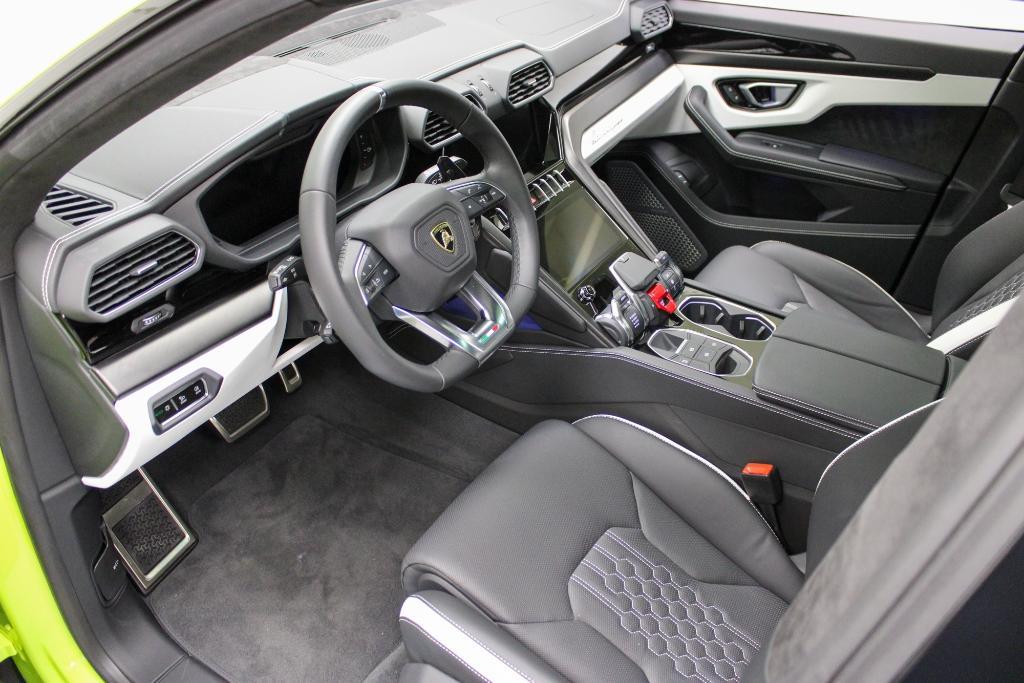 used 2024 Lamborghini Urus car, priced at $284,995