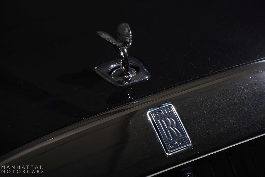 new 2025 Rolls-Royce Spectre car, priced at $469,125