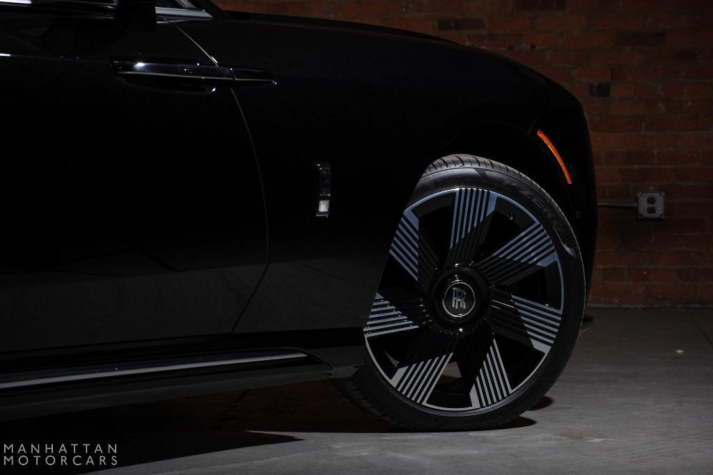 new 2025 Rolls-Royce Spectre car, priced at $469,125