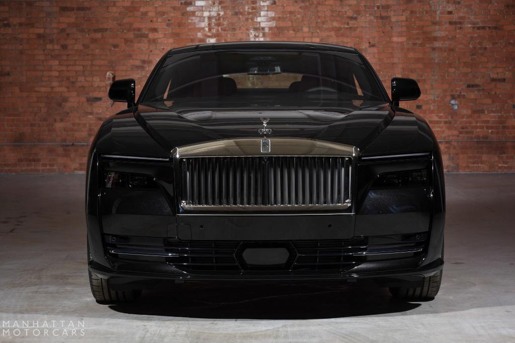 new 2025 Rolls-Royce Spectre car, priced at $469,125