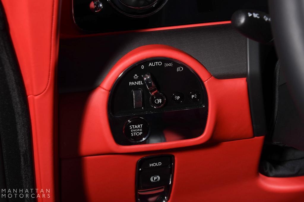 new 2025 Rolls-Royce Spectre car, priced at $469,125