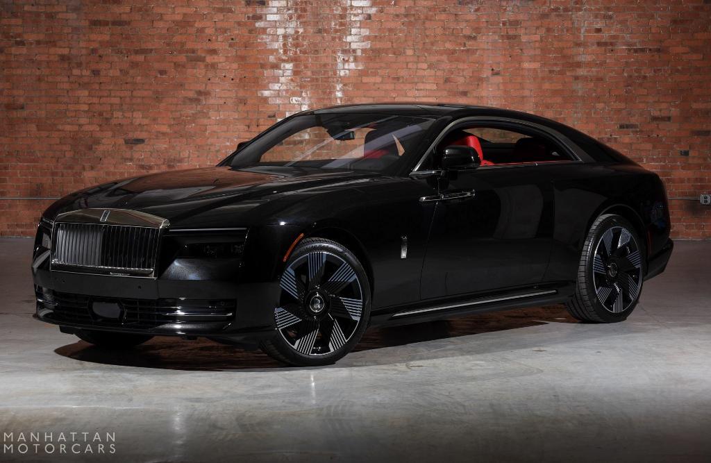 new 2025 Rolls-Royce Spectre car, priced at $469,125