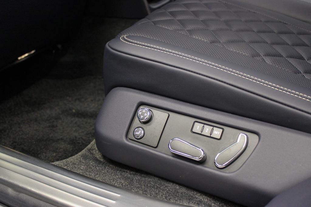 used 2018 Bentley Flying Spur car, priced at $115,995
