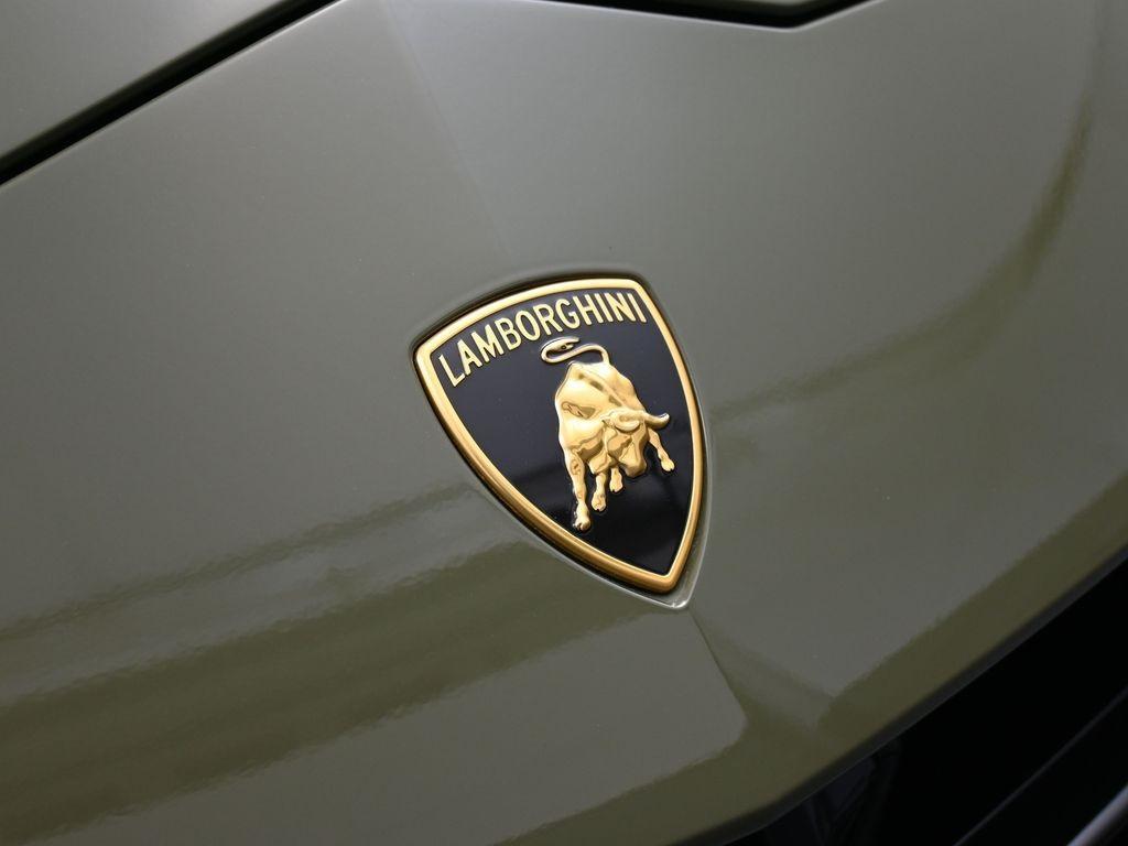 used 2024 Lamborghini Urus car, priced at $269,995
